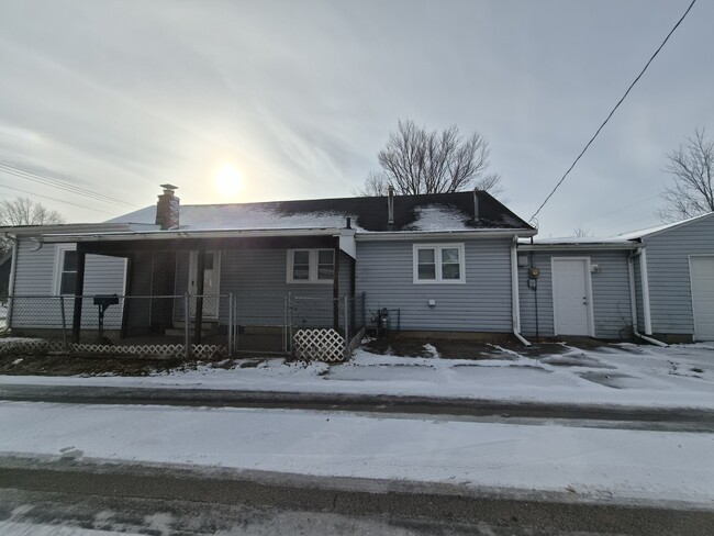 property at 2607 Lincoln St