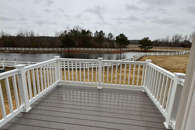 property at 2543 Westwind Blvd