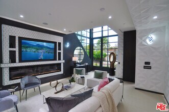 838 California Ave in Los Angeles, CA - Building Photo - Building Photo