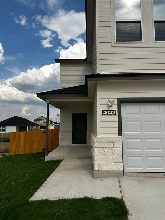 518 Whirlaway Dr in Jarrell, TX - Building Photo - Building Photo