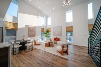 2306 Aviation Blvd in Redondo Beach, CA - Building Photo - Building Photo