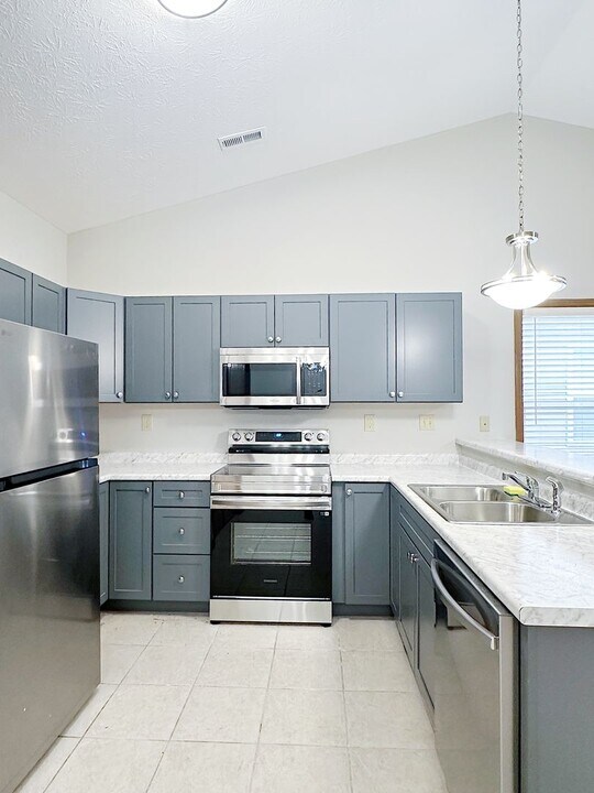2330 Edison Dr in West Lafayette, IN - Foto de edificio