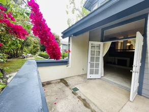 3101 Morning Way in San Diego, CA - Building Photo - Building Photo