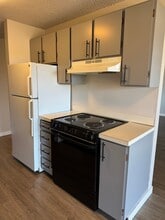 308 Summit Ave N, Unit 20 in Kent, WA - Building Photo - Building Photo