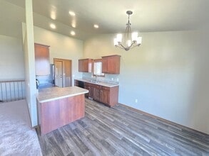 3300 E 3rd St in Sioux Falls, SD - Building Photo - Building Photo