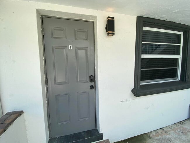 605 N Federal Hwy in Lake Worth Beach, FL - Building Photo - Building Photo