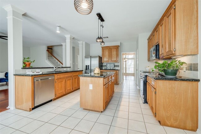 property at 12414 N Shadow Cove Dr
