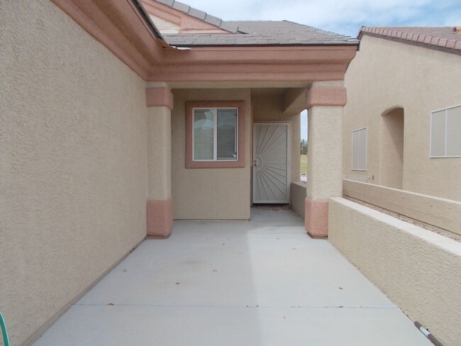 7453 Crested Quail St in North Las Vegas, NV - Building Photo - Building Photo