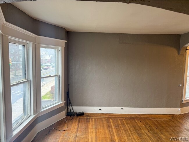 1927 Seneca St in Buffalo, NY - Building Photo - Building Photo