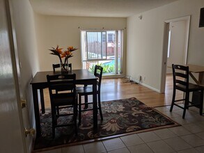 915 Ocean Ave in Santa Monica, CA - Building Photo - Building Photo