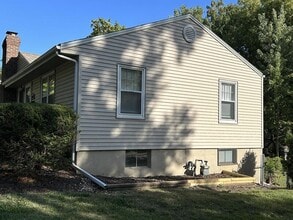 6321 W 57th Terrace in Mission, KS - Building Photo - Building Photo