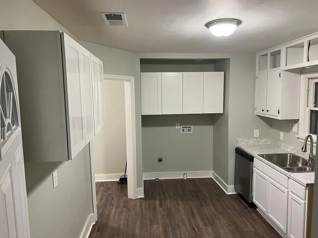 2246 Vinton Ave in Memphis, TN - Building Photo - Building Photo