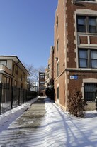 7546-7548 Saginaw St Apartamentos