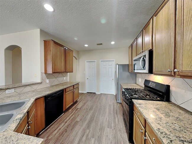 2902 Auburn Falls Ln in Houston, TX - Building Photo - Building Photo