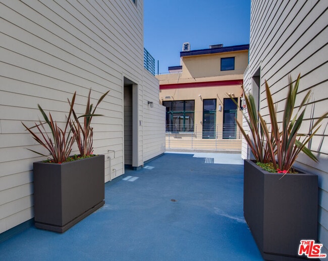 1358 4th St in Santa Monica, CA - Building Photo - Building Photo