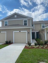 911 Capitol Pkwy in Jacksonville, FL - Building Photo