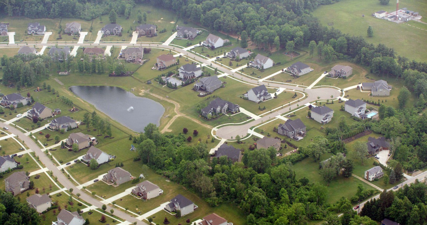 The Woodlands of Brecksville in Brecksville, OH - Building Photo