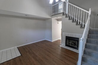 214 Nikki Way in Columbia, MO - Building Photo - Building Photo