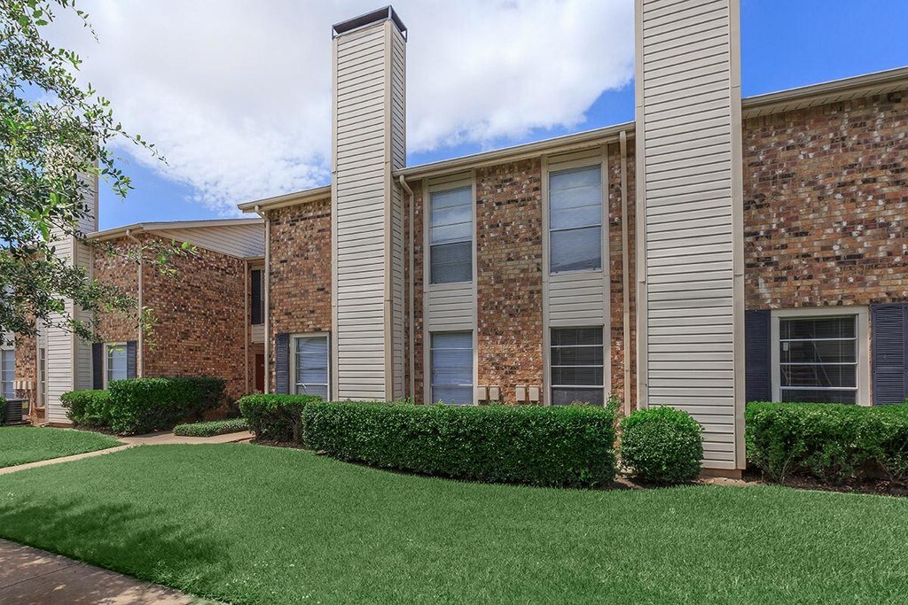 Hazelwood Apartment Homes Tyler, TX Apartments