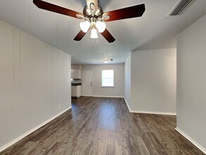 833 Stanford Dr in Lancaster, TX - Building Photo - Building Photo