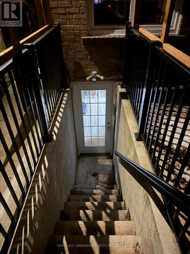 51 Sutter Ave in Brampton, ON - Building Photo - Building Photo