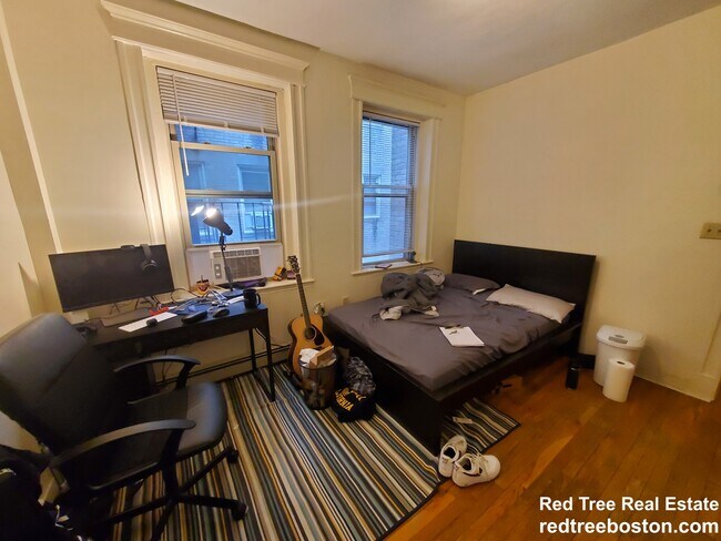 1669 Commonwealth Ave, Unit 1 in Boston, MA - Building Photo - Building Photo