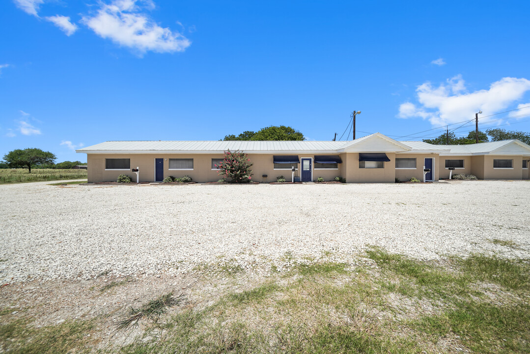 400 Henderson St in Palacios, TX - Building Photo