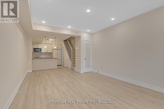 3 Elsie Ln in Toronto, ON - Building Photo - Building Photo