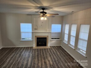 15258 Crossing Gate Dr in Cornelius, NC - Building Photo - Building Photo