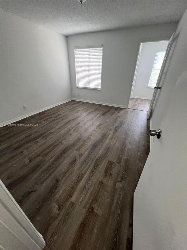 3430 Pinewalk Dr N in Margate, FL - Building Photo - Building Photo