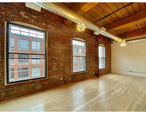 491 Dutton St in Lowell, MA - Building Photo - Building Photo