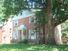 8401 Greenwood Ave in Silver Spring, MD - Foto de edificio - Building Photo