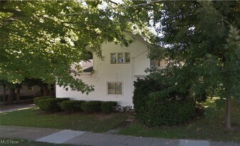 52 Eagle St, Unit 3 in Madison, OH - Building Photo