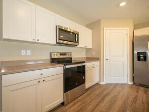 654 Horsetail Dr in Greenfield, IN - Building Photo - Building Photo