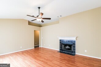 295 Lakeview Trail in Covington, GA - Building Photo - Building Photo