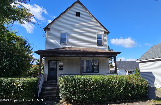 property at 216 Elizabeth St