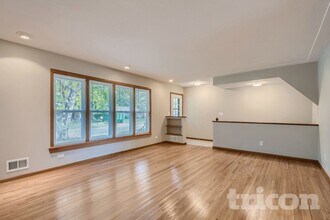 7025 Grimes Ave N in Minneapolis, MN - Building Photo - Building Photo