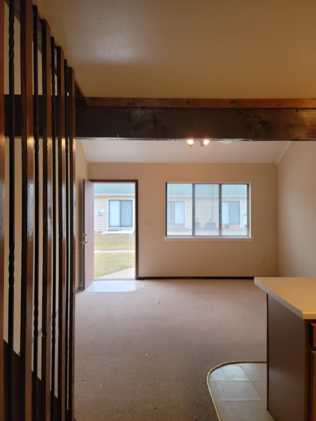 33 Village Ct, Unit 33 in Glen Carbon, IL - Foto de edificio - Building Photo