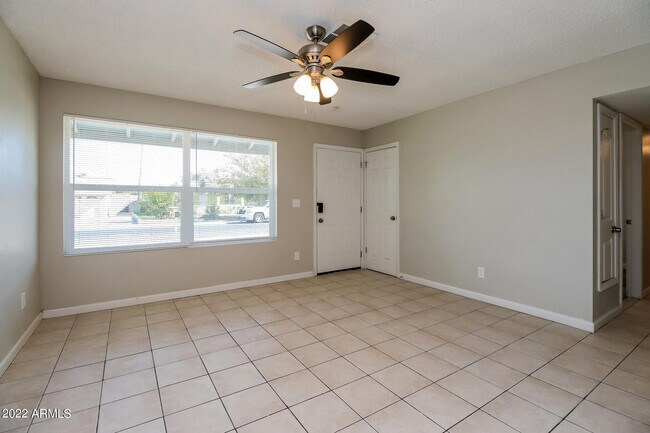 4301 E Saint Catherine Ave in Phoenix, AZ - Building Photo - Building Photo