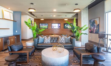 Van Alen in Durham, NC - Foto de edificio - Interior Photo