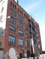 Wythe Confectionery in Brooklyn, NY - Foto de edificio - Building Photo