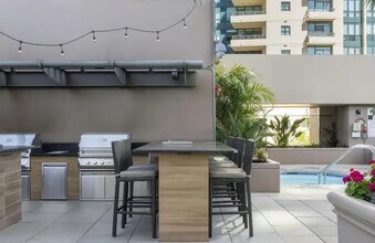 550 Front St in San Diego, CA - Building Photo - Building Photo