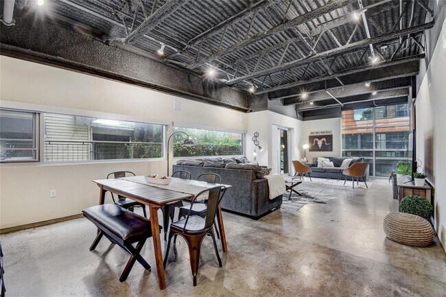 601 Brushy St in Austin, TX - Building Photo - Building Photo
