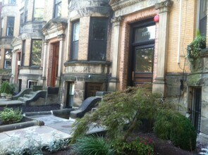 1077 Beacon St in Brookline, MA - Building Photo - Building Photo