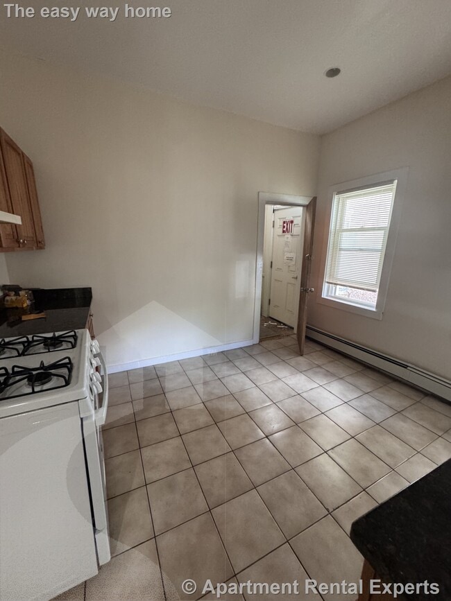 8 Dudley St, Unit #1