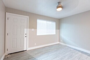 1218 S Smith Rd, Unit A in Tempe, AZ - Building Photo