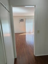 14551 Vose St, Unit C in Van Nuys, CA - Building Photo - Building Photo