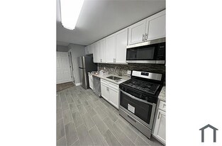 1414 N Eden St in Baltimore, MD - Building Photo