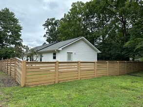 34 Rock Hill Rd Ext in Asheville, NC - Building Photo - Building Photo