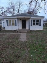 1216 N 6th St in Perry, OK - Building Photo